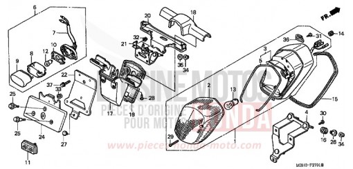 FANALE POSTERIORE (2) VT1100C3X di 1999